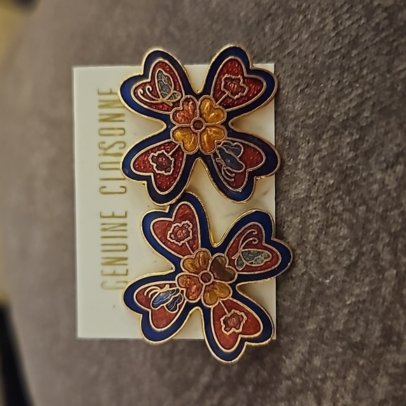 VTG Red Cloisonne Floral Post Earrings - Picture 2 of 3